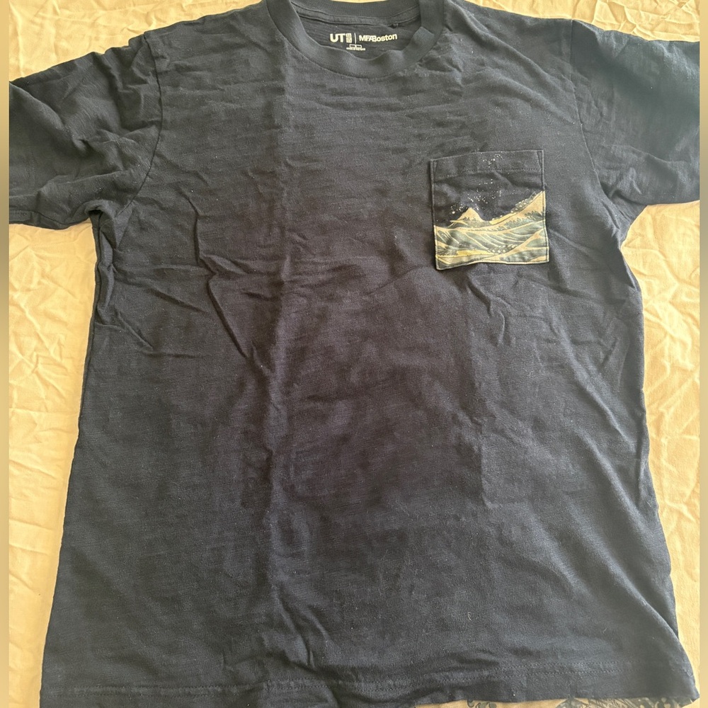 Uniqlo UT x MFA Boston Hokusai Great Wave T-Shirt Navy Blue Men’s S Japan